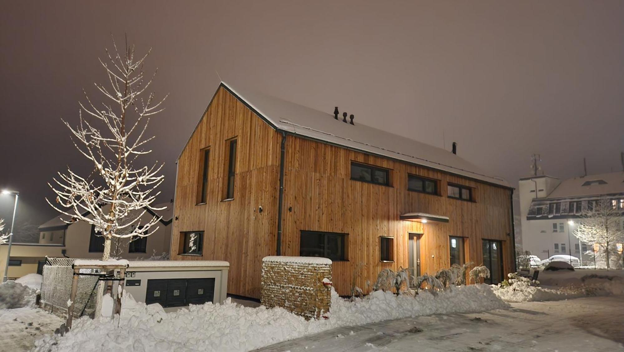 Apartmany Zamecka Jilemnice Esterno foto